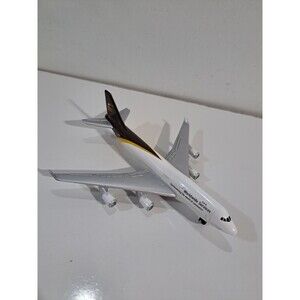 RealToy Die Cast UPS United Parcel Serv. N570 Boeing 747-44AF Jet Cargo Airplane